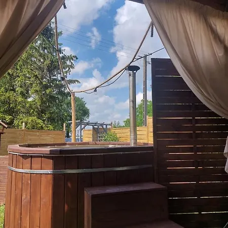 Dom Na Wsi Z Sauna I Jacuzzi Pluznica Esterno foto