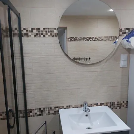 Dom Na Wsi Z Sauna I Jacuzzi Pluznica Esterno foto